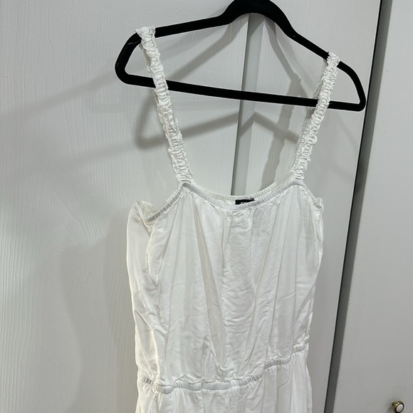 Express embroidered romper - Picture 4 of 6